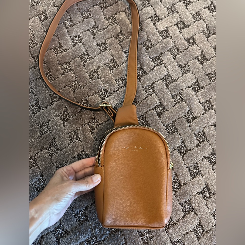 Chic Tan Leather Sling Bag